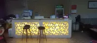 Xianglong Business Hotel