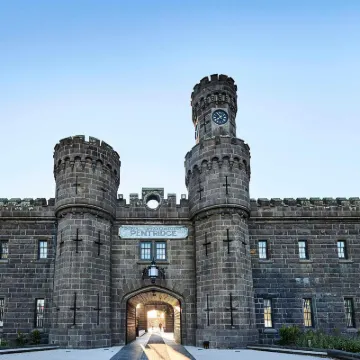 Adina Apartment Hotel Pentridge Melbourne Hotels near Windy Hill Essendon