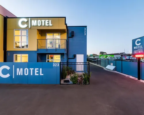 C-Motel Hotels near Mount Pleasant