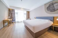 Homeinn · neo (Huize Bus Passenger Center Station) Hotels in Huize County