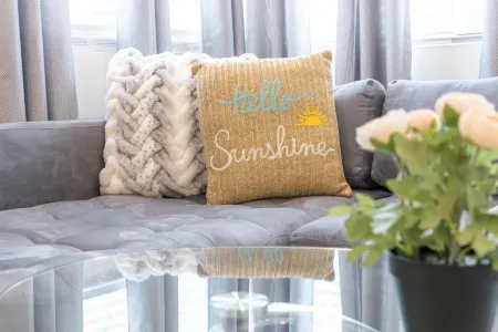Bright & Cozy Getaway-10Min to Downtown La