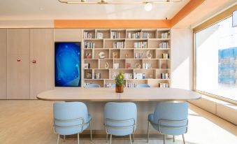 HanTing Hotel (Qingdao Huangdao Jingdongfang Wulianwang)