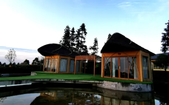 Banshan Chasu (Chongqing Shop) Hotels near Zhuyangxi Railway Station