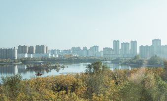 Coast International Hotel (Qingyun Beihai Park)