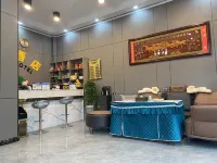Zhenxiong Yihao Hotel (Yilezhen Branch) - Park Yeri
