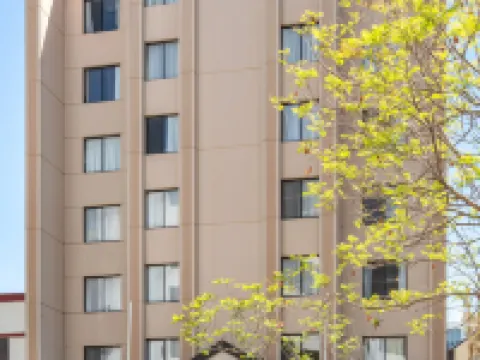 Metro Hotel Perth City パースのホテル