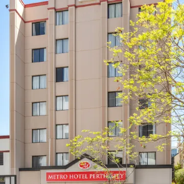 Metro Hotel Perth City