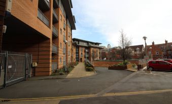 Triumph House - 3 Bed Apartment in Coventry City Centre