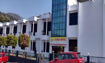 Goroomgo Kanara Hotel Bhimtal - Parking Facilities - Excellent Service