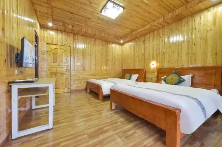 Longji Yuetian Homestay (Number One Viewing Platform) Отели рядом с достопримечательностью «Longji Ancient Zhuang Village»