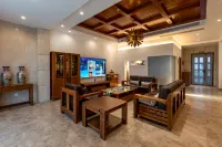 Nanbushe Homestay (Kaifeng Qingming Shangheyuan Long-lived Mountain Dasong Wuxia City Branch)