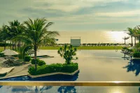 Lumina Villas Cam Ranh, Bai Dai Beach Luxury Resort Villas - Infinity Pools