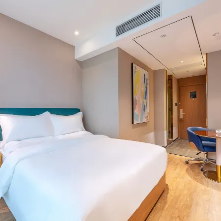 Linghui Mercure (Guangzhou Beijing Road Tianzi Wharf) Отели рядом с достопримечательностью «Юэсю»