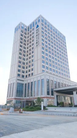 Grand Skylight Hotel Huangmei Jinchen Отели рядом со станцией Huangmei Railway Station