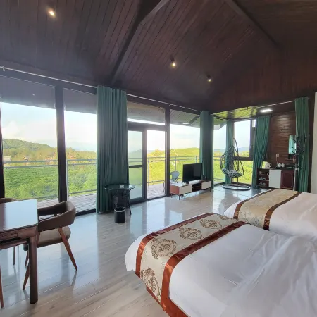 Ziyunju Hidden World Resort Tea Garden Homestay (Baokang Jiulu Zhai Branch)