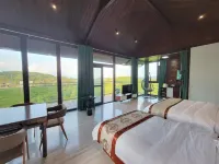 Ziyunju Hidden World Resort Tea Garden Homestay (Baokang Jiulu Zhai Branch)