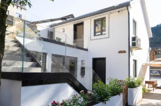 桐廬石舍簡隱小舍 鄰近石舍村的酒店