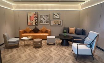 Homeinn Plus(Mishan Railway Station Dong'an Street Department Store)