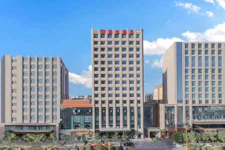 zhangye puyue hotel Отели рядом с достопримечательностью «Xilaisi»