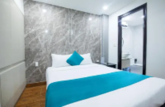 บลูโอเชียนบีชไซด์โฮเทล ดานัง