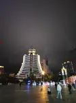 Zhuanshan International Youth Hostel (Jiaxiu Lou Qingyun Market)