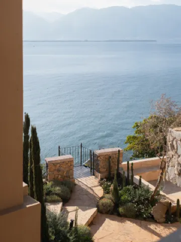 Hushan Yunyin Qingshan Cliff Hotel