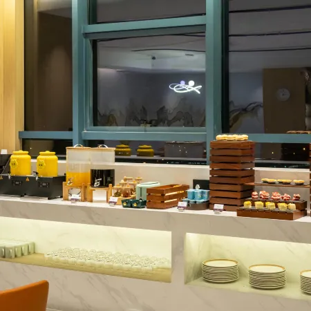 Yilong Hotel (Jingkou District, Zhijiang, Smart Avenue Branch)