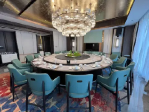 Ge'erdongzan Tibetan Charm Hotel