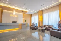 Lvyue Hotel (Yining City Railway Station) فنادق في إي نينغ