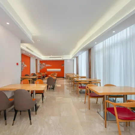 Wenzhou Pingyang High-speed Railway Station New Century Mingting Hotel