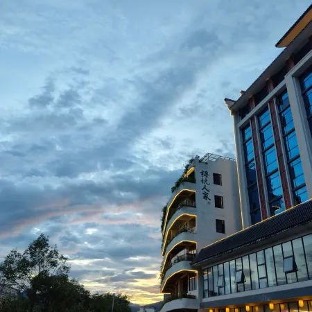 Huaguiyuan Hot Spring Hotel in Xinfeng County