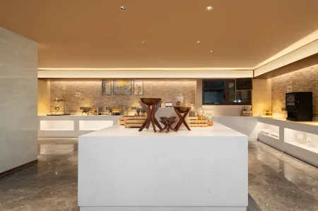 Xi'an Hotel (Changsha University of Science and Technology Zhongxin Square Subway Station Branch) Отели рядом с достопримечательностью «Hunan Vocational College of Science and Technology (Muyun Campus)»