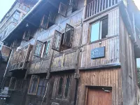Xijiang Qianhu Miaozhai Jupenglai Homestay - pemandangan pegunungan