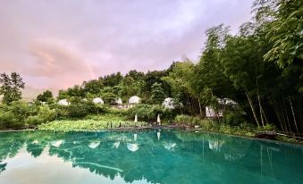 Chongqing Xingyu Xingyuan Tent Homestay please