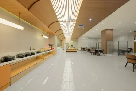 Jinyi X Hotel（Ordos Dongsheng） Отели рядом с достопримечательностью «Yike Zhaomeng Monument»