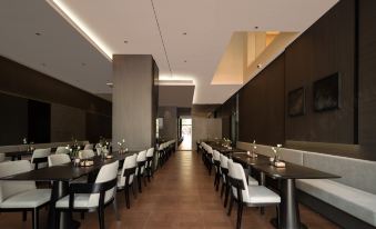 Atour Hotel Taizhou Fudao (City Government Branch)