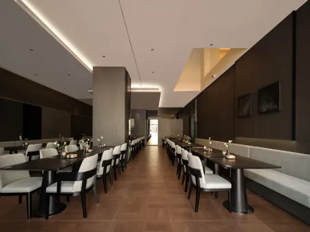 Atour Hotel Taizhou Fudao (City Government Branch) Отели рядом с достопримечательностью «Baiyun Pavilion»