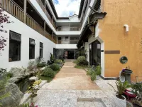 Zhuying Qinghui Resort Hotel - Airport Shuttle