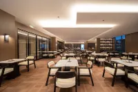 Dongfang Wenju Hotel · Anqing Station Tianzhushan Airport