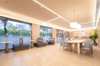HanTing Hotel (Changsha International Finance Center Furong Square Subway Station) - 3성급