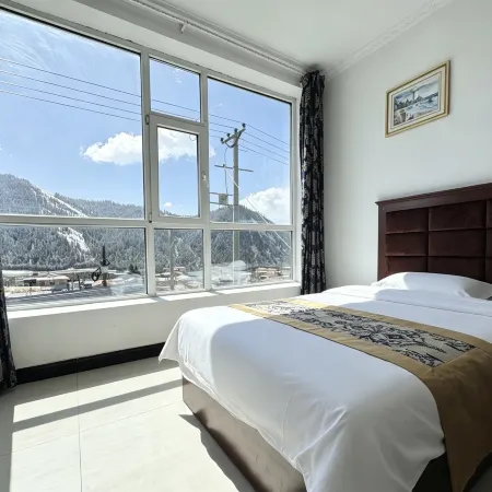 Qilian Cloud Bed and Breakfast