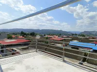 Shilong Homestay - Mountain View