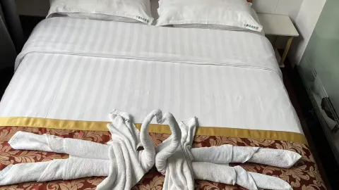 Xiaokang Leisure Hotel in 두얼보터