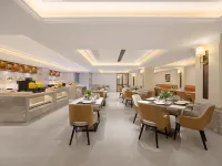 Jinjiang · VIENNA Vienna International Hotel (Jingzhou Ancient City Wanda Plaza) - С тренажерным залом