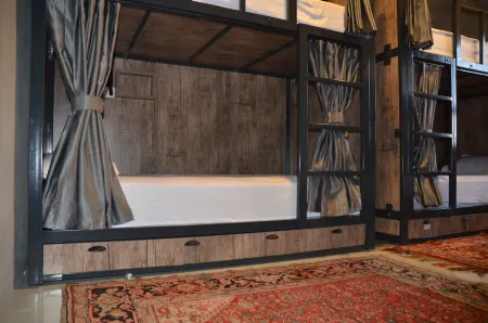 Ephesus Hostel Отели рядом с достопримечательностью «Храм Артемиды Эфесской»