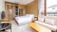 Bibolou Hotel (Kunshan Jinxi Ancient Town ) Hotels near Zhengyizhen