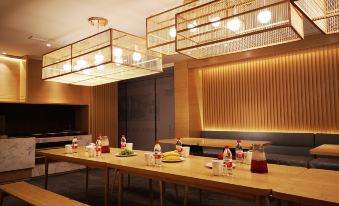 Jianguo Hidden Hotel (Shanghai Lujiazui Binjiang Center Expo Park Store)