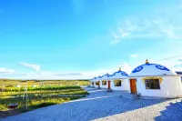 the Volcanic Prairie Car Camp