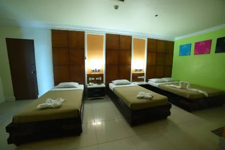 Marcian Business Hotel