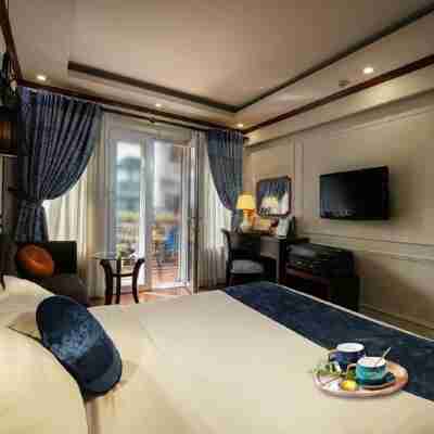 Hanoi Paradise & Travel Hotel Rooms